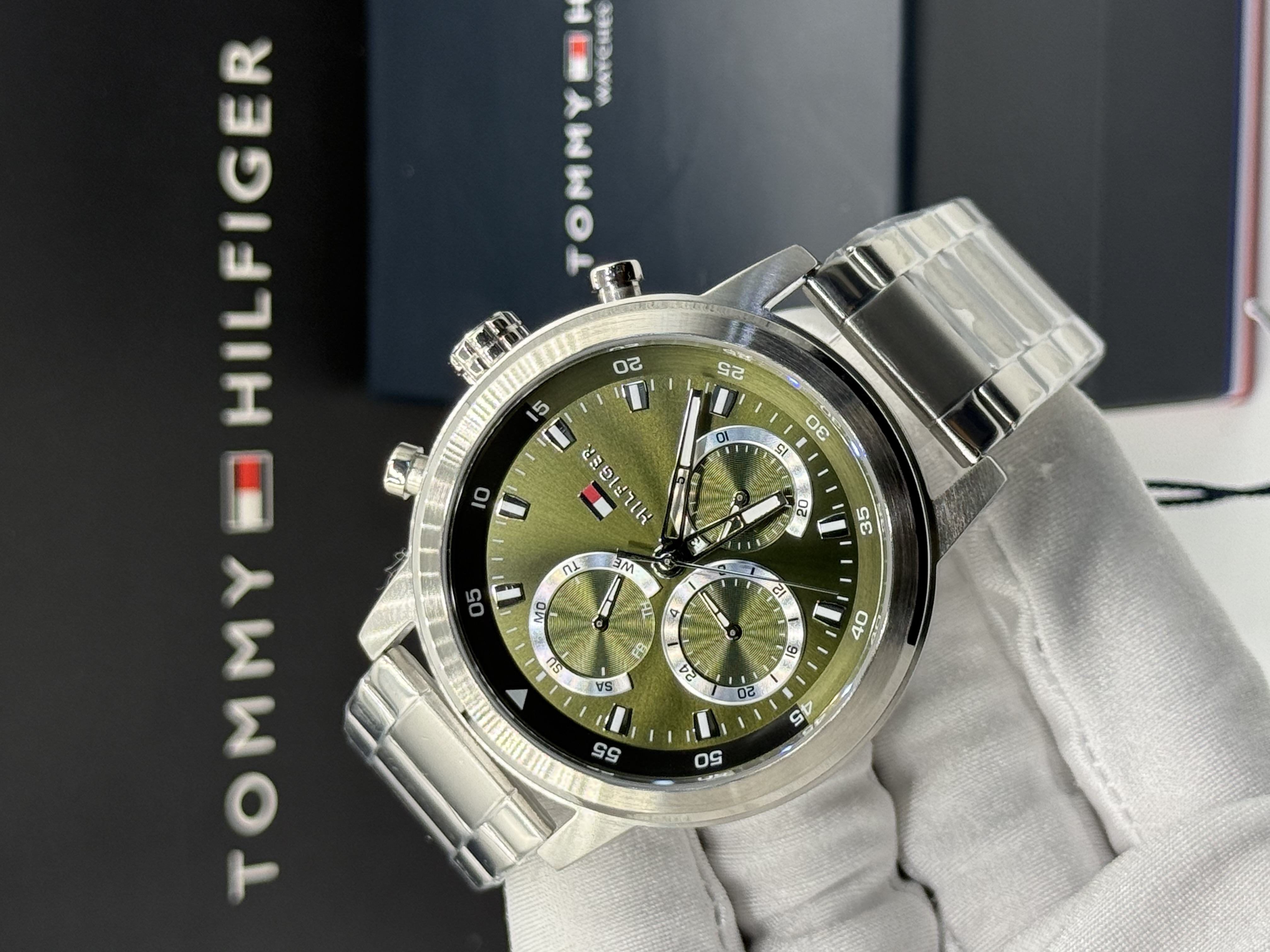 Buy Tommy wristwatch in Nigeria - Owolabi And Sons